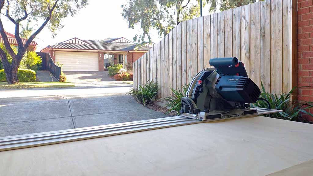Bosch track saw - precision, speed and portability.
